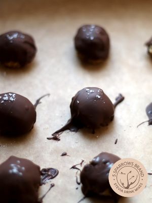 recipe-photo-salted-caramel-peanut-butter-protein-balls.jpg recipe-photo-salted-caramel-peanut-butter-protein-balls.jpg